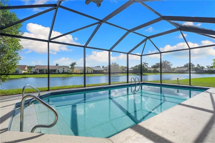 3424  Anton  CT, Naples, FL 34109