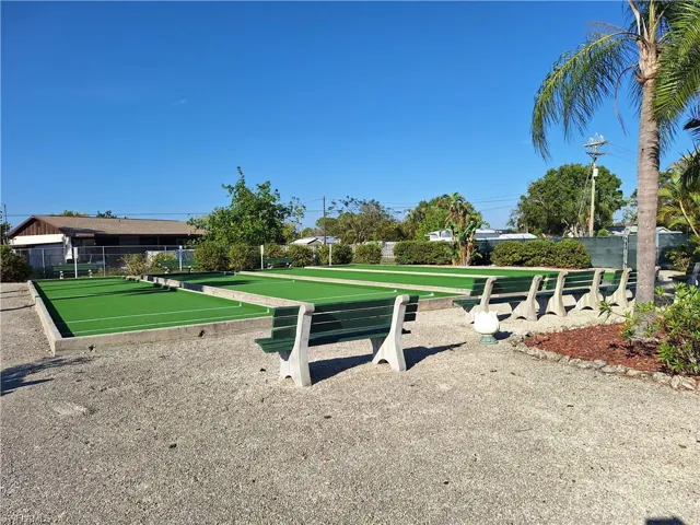 Bocce Ball