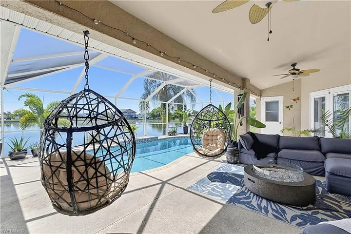 17 Se 15th Ave, Cape Coral, Florida 33990