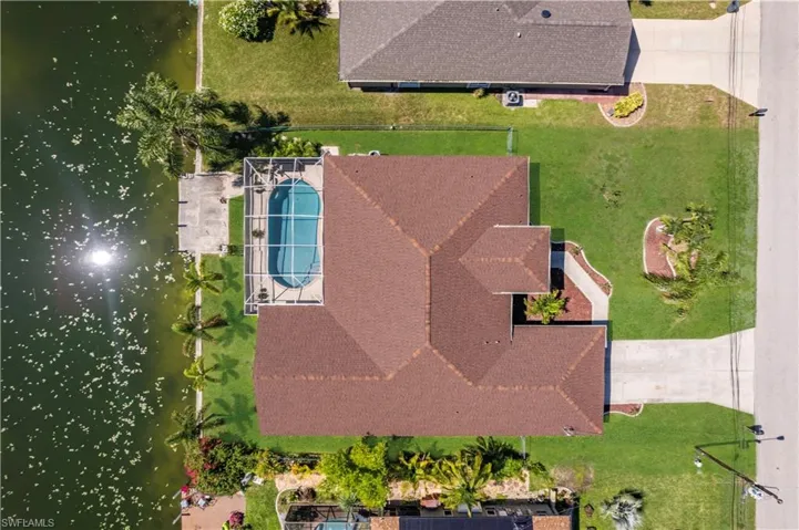 17 Se 15th Ave, Cape Coral, Florida 33990