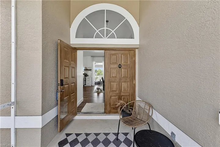 17 Se 15th Ave, Cape Coral, Florida 33990