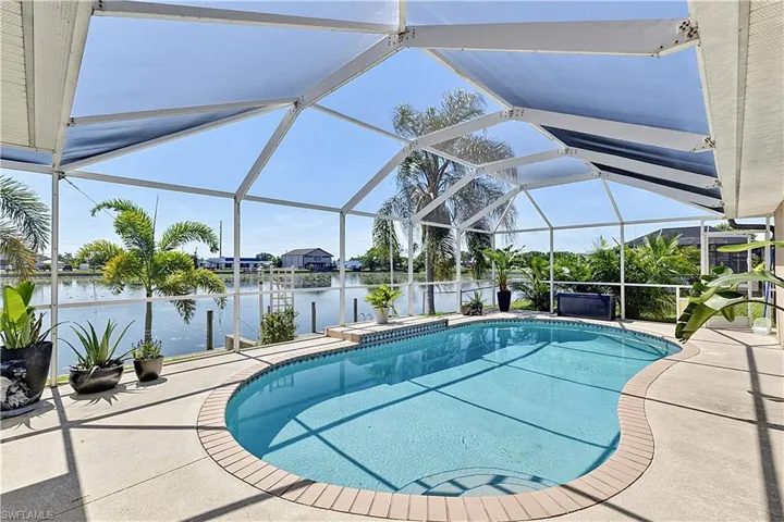 17 Se 15th Ave, Cape Coral, Florida 33990
