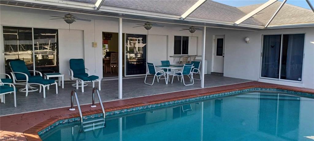 Double Size Lanai to Pool Bath