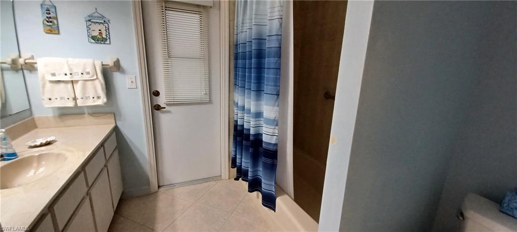 Guest Bath opens to the pool
