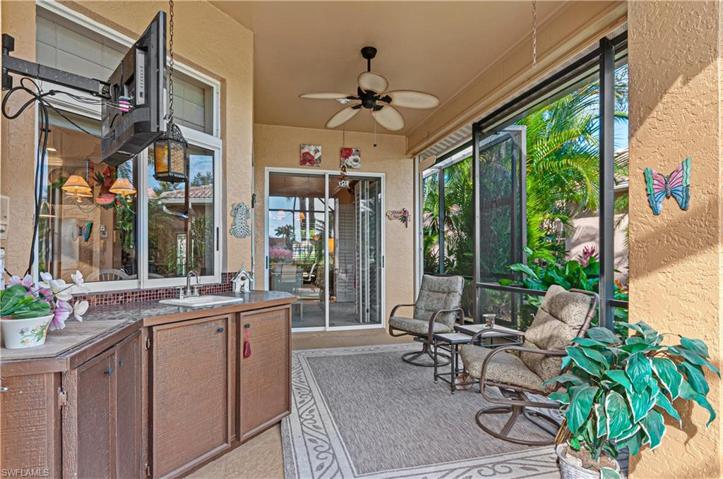 COVERED LANAI