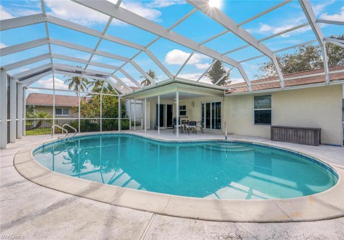 505  Landmark  DR, Naples, FL 34112