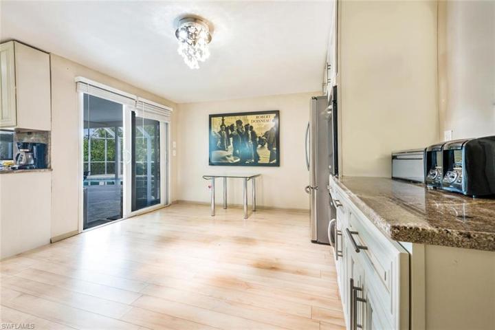 505  Landmark  DR, Naples, FL 34112