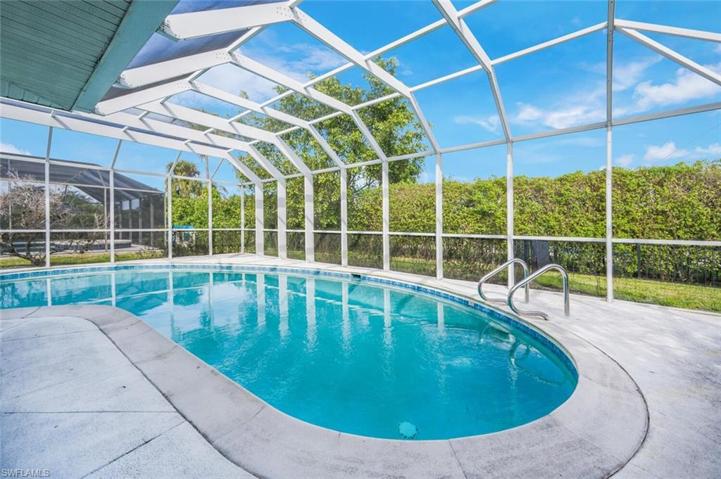 505  Landmark  DR, Naples, FL 34112