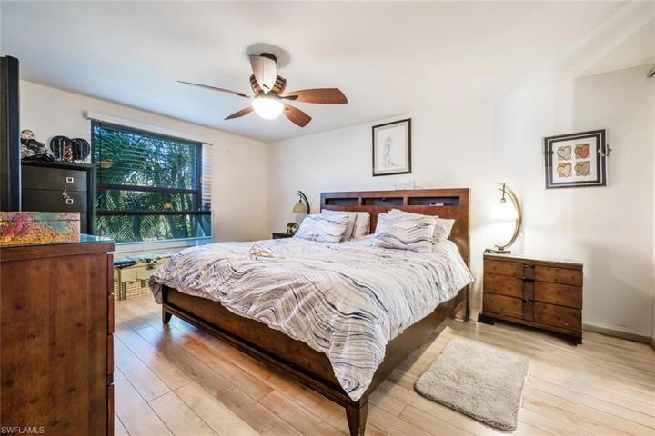 505  Landmark  DR, Naples, FL 34112