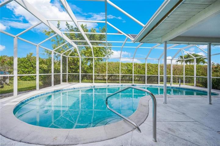 505  Landmark  DR, Naples, FL 34112