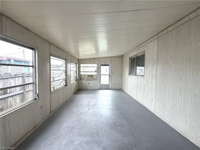 106 Gaslight Ave, North Fort Myers, Florida 33917