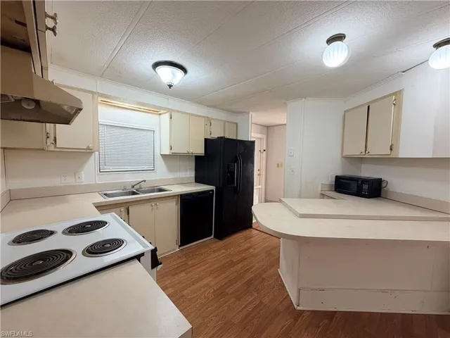 106 Gaslight Ave, North Fort Myers, Florida 33917