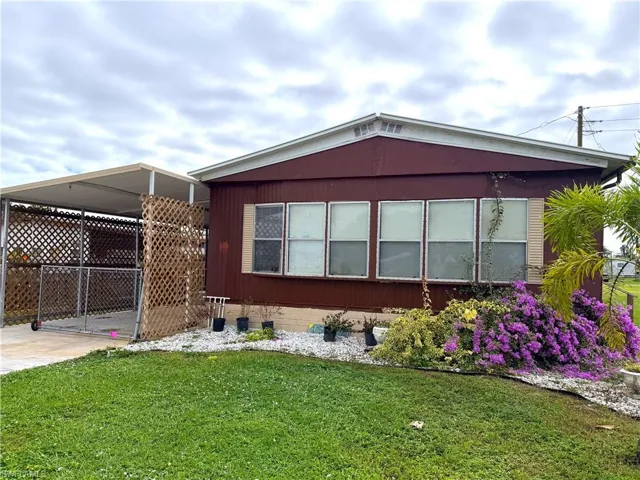 106 Gaslight Ave, North Fort Myers, Florida 33917