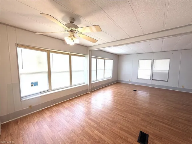106 Gaslight Ave, North Fort Myers, Florida 33917