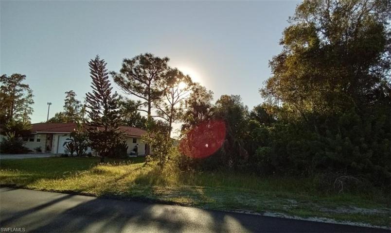 329 Parkdale BLVD, LEHIGH ACRES FL 33974