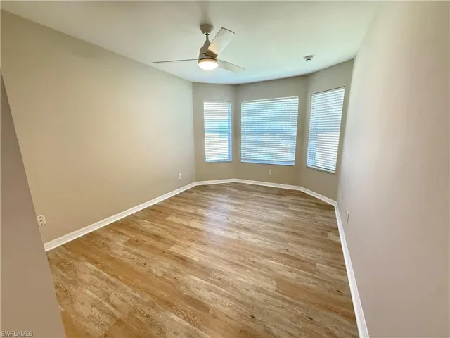 Guest bedroom #1 with laminate