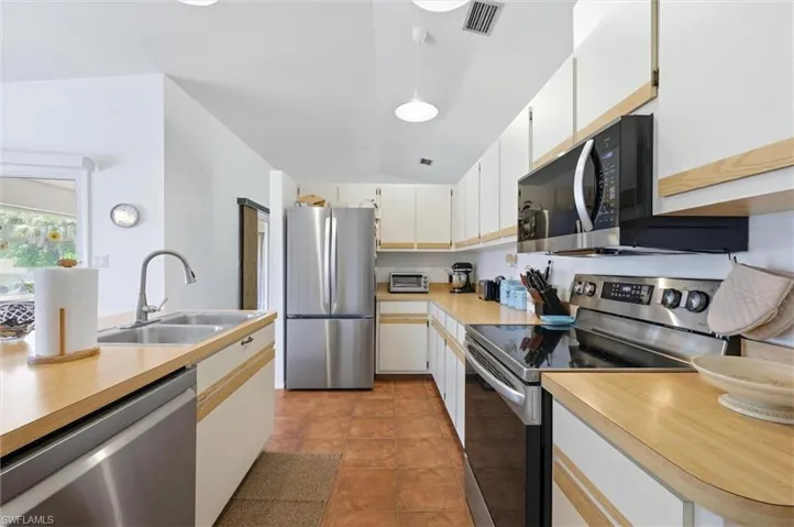 2084 Leisure St, Port Charlotte, Florida 33948