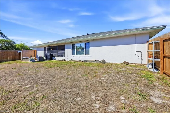 2084 Leisure St, Port Charlotte, Florida 33948