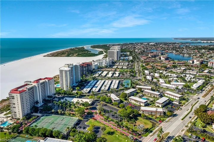 6 Miles of Sandy Beach outside your doorstep