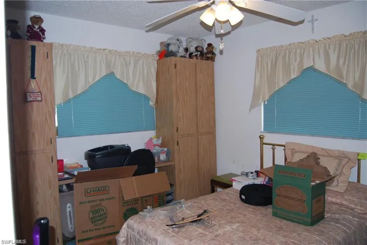 2903 E 9th St, Lehigh Acres Fl 33972
