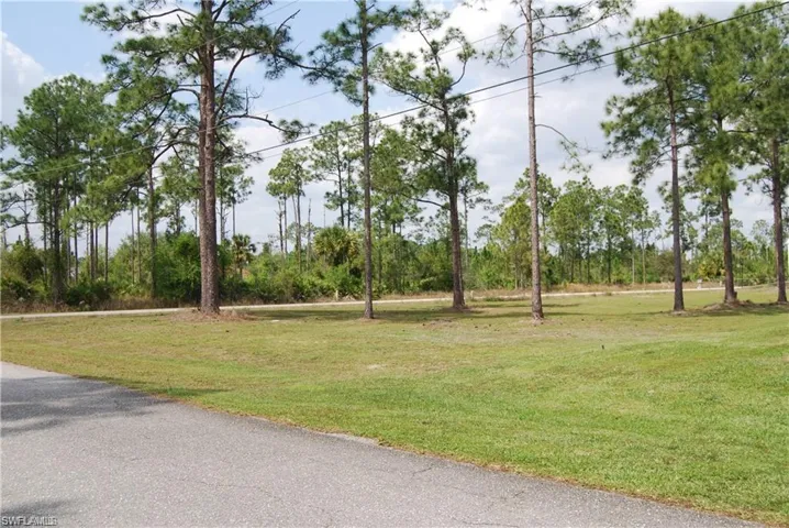 2903 E 9th St, Lehigh Acres Fl 33972