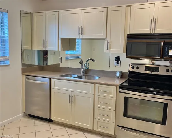 6950  Myerlee Country Club  BLVD, Fort Myers, FL 33919