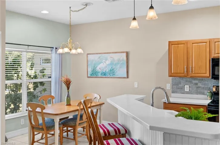 Breakfast bar and Dining