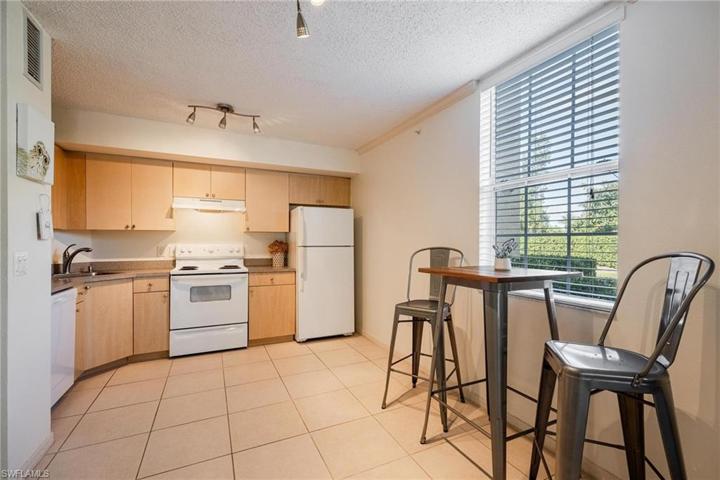8754 River Homes LN # 8107, BONITA SPRINGS FL 34135