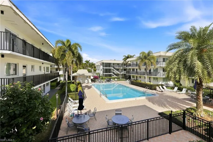 View of the Central Garden's community pool & condominiums