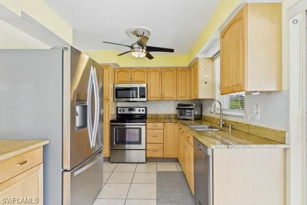3419 Se 4th Pl, Cape Coral, Florida 33904
