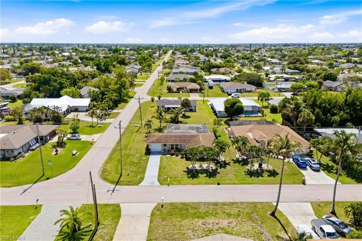 3419 SE 4th  PL, Cape Coral, FL 33904