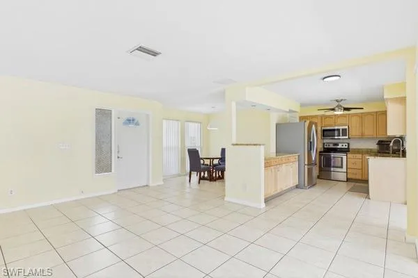3419 Se 4th Pl, Cape Coral, Florida 33904