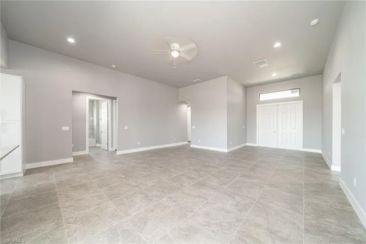 2458 21st Ter, Cape Coral, Florida 33993
