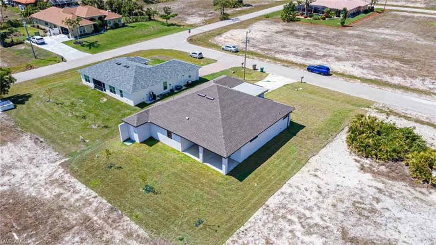 Aerial view of property and surrounding area