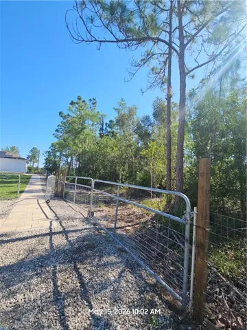 Second gate to the back yard