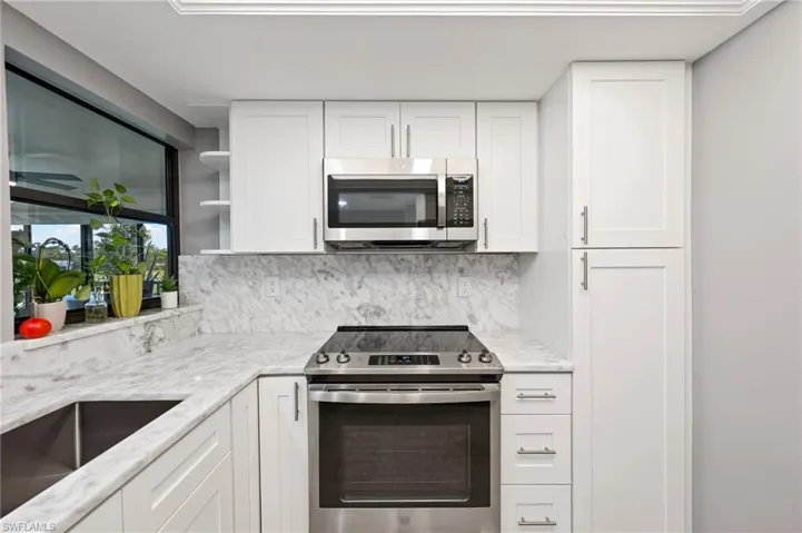 14770  Eagle Ridge  DR, Fort Myers, FL 33912