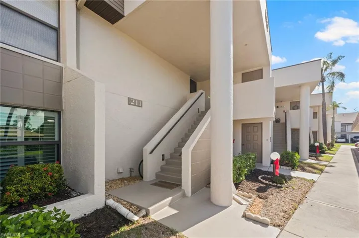 14770  Eagle Ridge  DR, Fort Myers, FL 33912