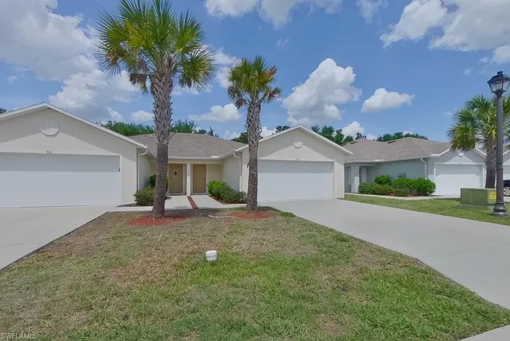 9113 Aegean Cir, Lehigh Acres, Florida 33936