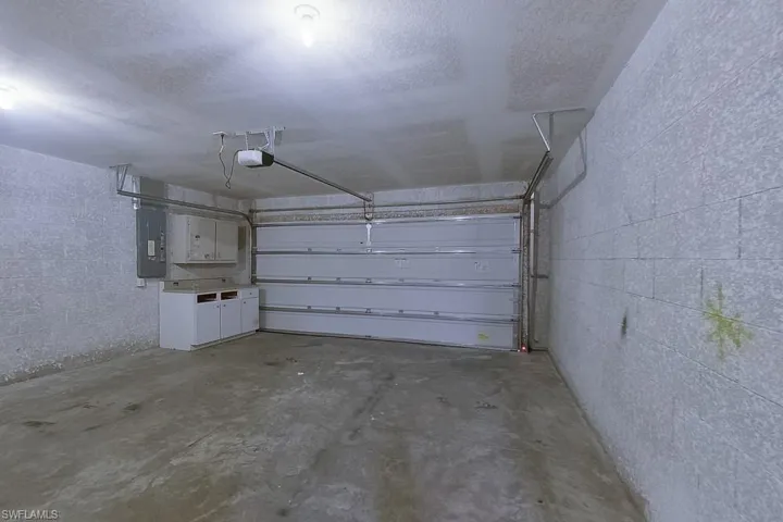9113 Aegean Cir, Lehigh Acres, Florida 33936