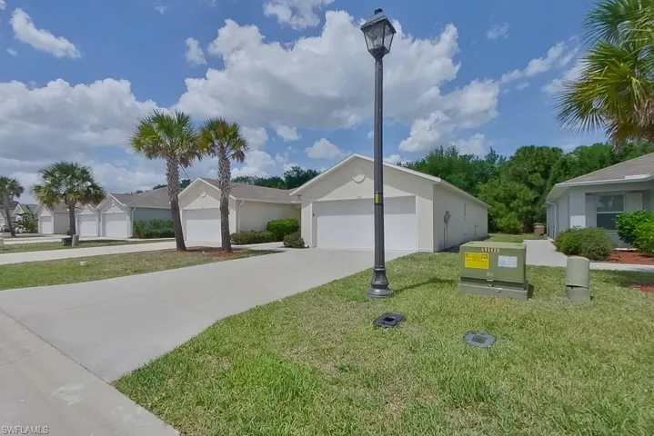 9113 Aegean Cir, Lehigh Acres, Florida 33936