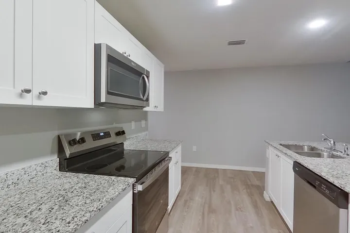 9113 Aegean Cir, Lehigh Acres, Florida 33936