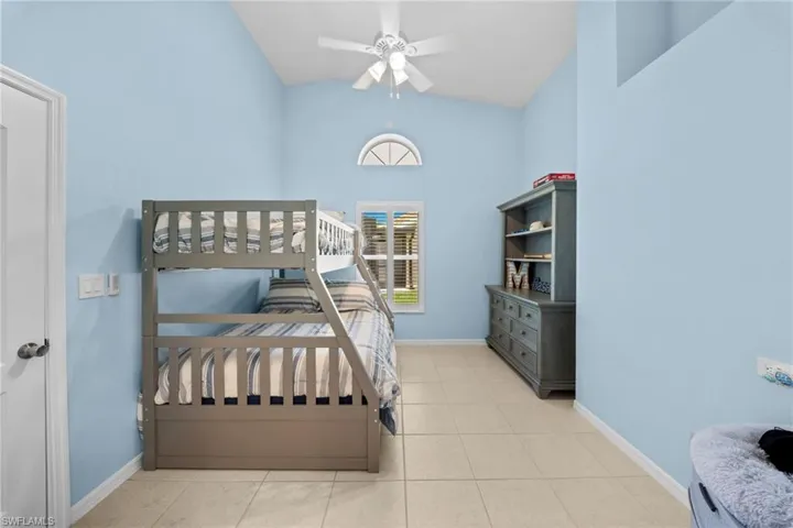 8062 Palomino Dr 42, Naples, Florida 34113