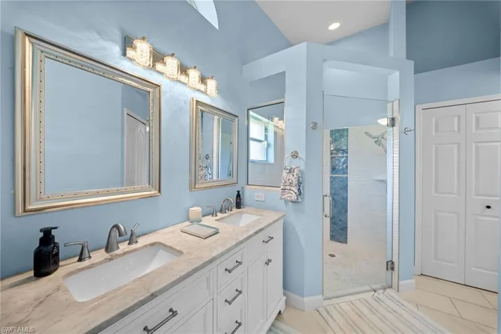 8062 Palomino Dr 42, Naples, Florida 34113