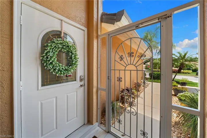 8062 Palomino Dr 42, Naples, Florida 34113