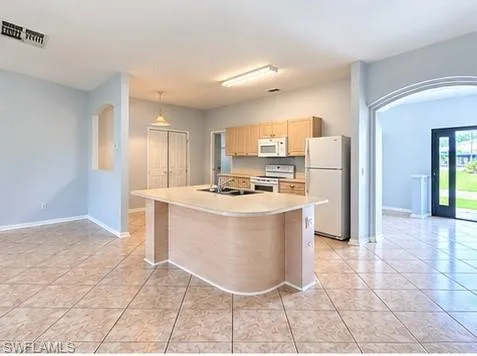 4610 Sw 16th Pl, Cape Coral, Florida 33914
