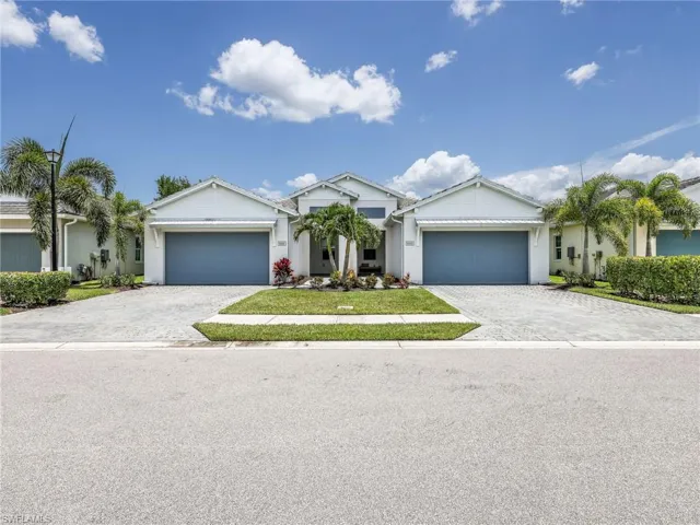 9040 Saint Lucia Dr, Naples, Florida 34114