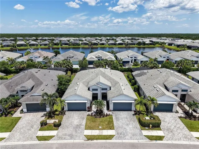 9040 Saint Lucia Dr, Naples, Florida 34114