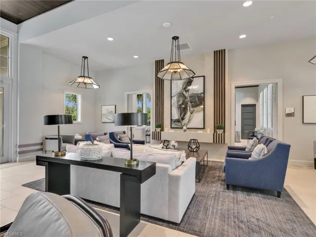 9040 Saint Lucia Dr, Naples, Florida 34114