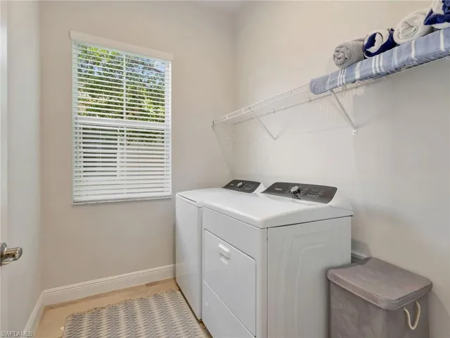 9040 Saint Lucia Dr, Naples, Florida 34114
