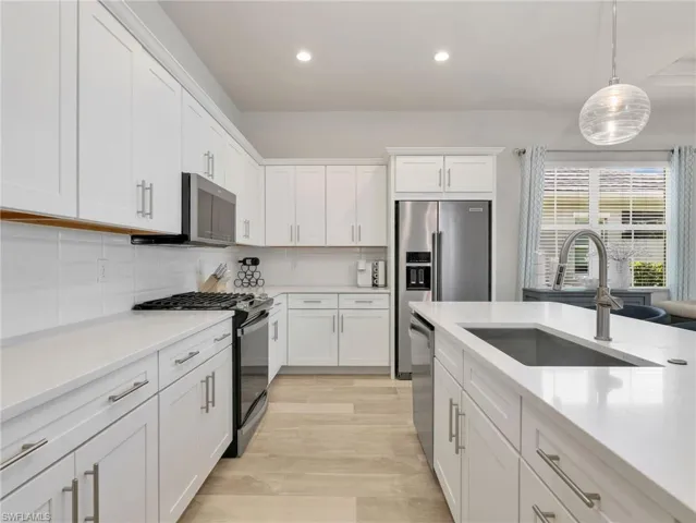 9040 Saint Lucia Dr, Naples, Florida 34114